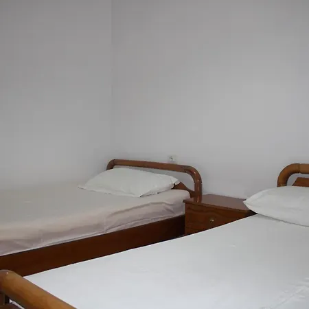 Gasthuis Luiza Sarandë